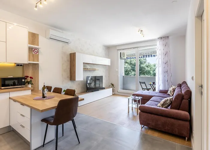 Apartment Ema 3